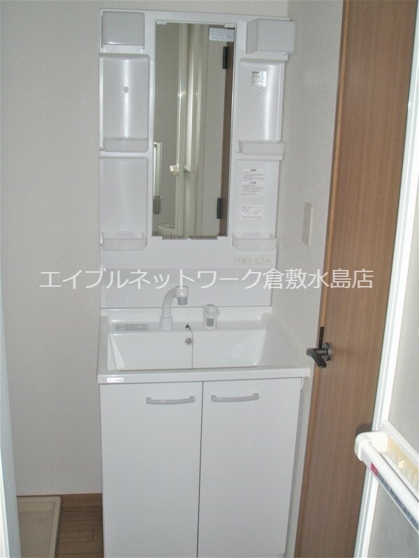  ラヴィーヌ金光A棟