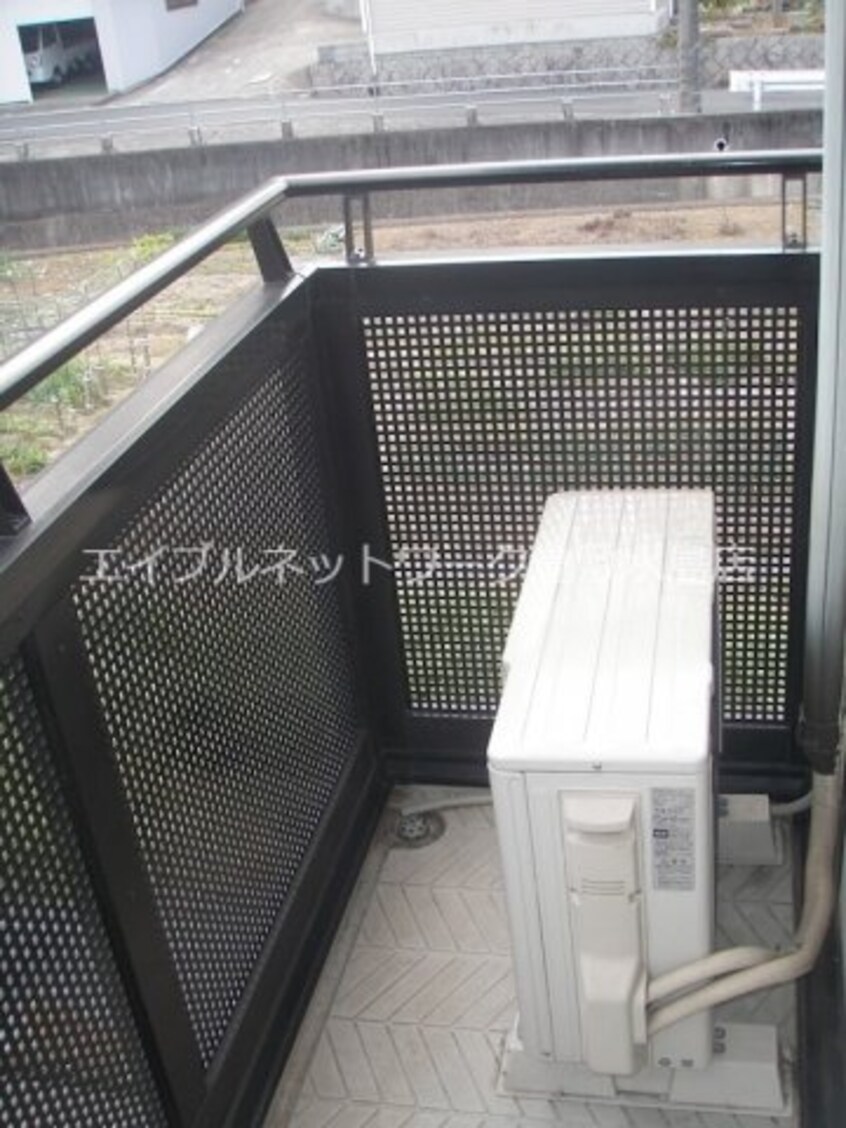  ラヴィーヌ金光A棟