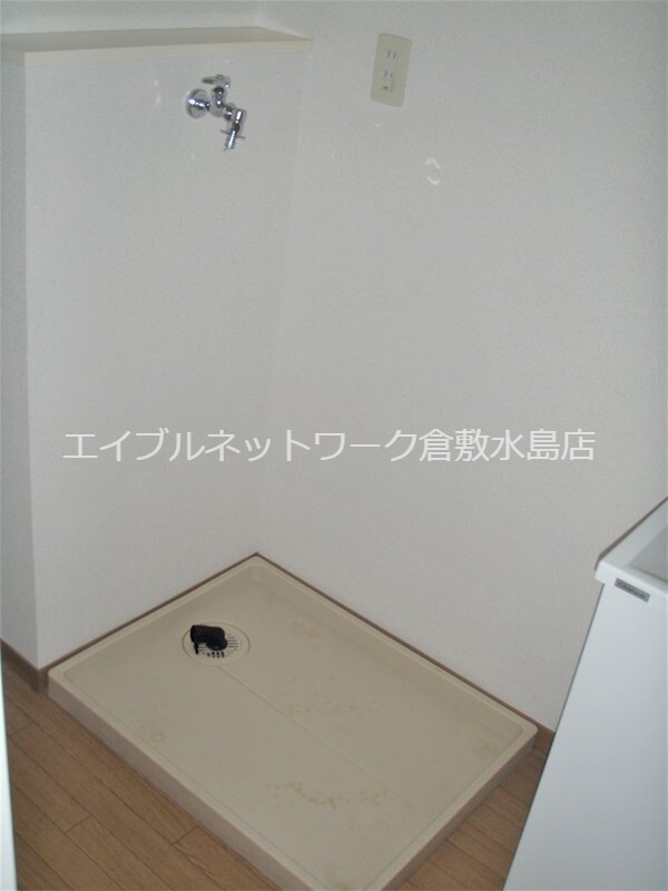  ラヴィーヌ金光A棟