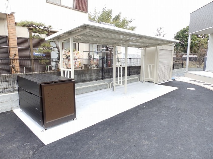  レイ　ヴェレーナ