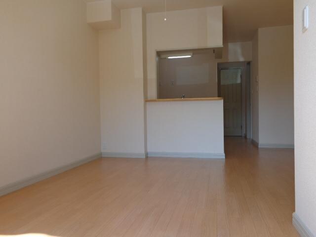 リビング ソレアード・ハイムＡ