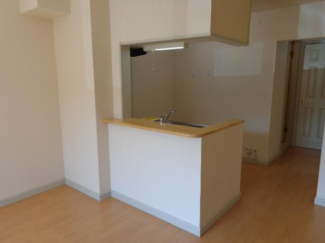 リビング ソレアード・ハイムＡ