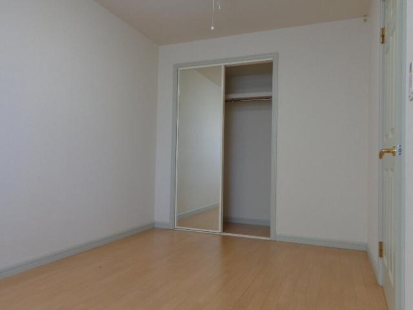 クローゼット（洋室） ソレアード・ハイムＡ