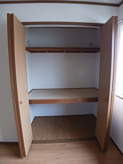  レーベン中畝　Ｄ