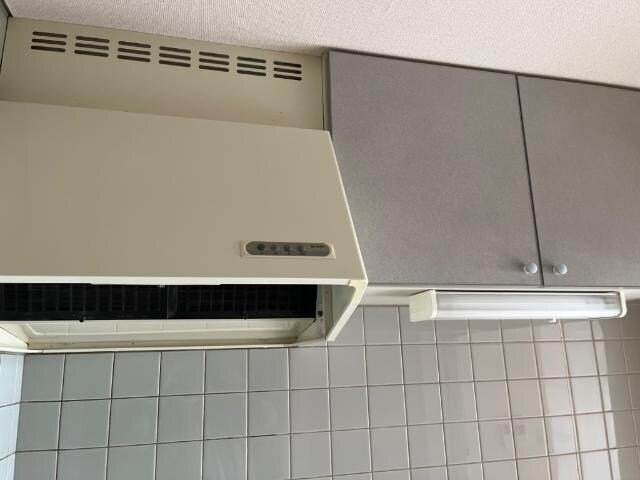 吊り戸棚 エスポワール老松