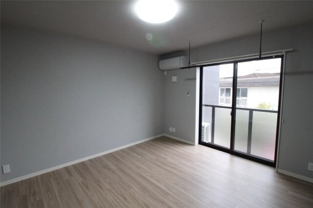  Ｋｉｃｋｙ　ｅｋｅｒ（キッキーエーカー）