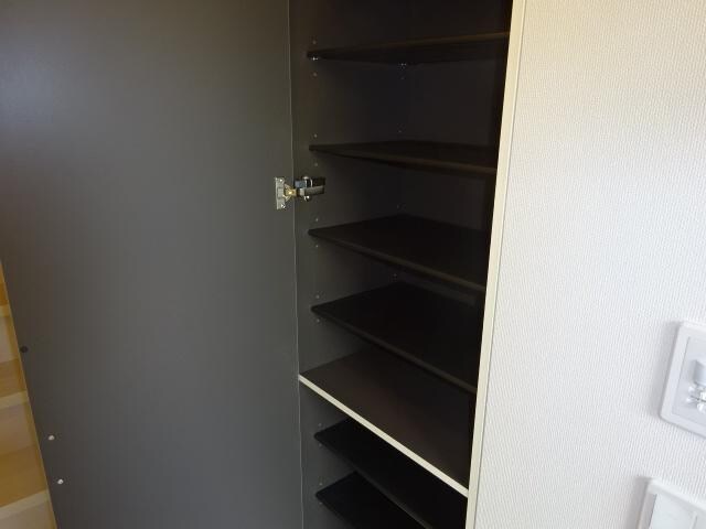 玄関（下駄箱） ルナⅡ