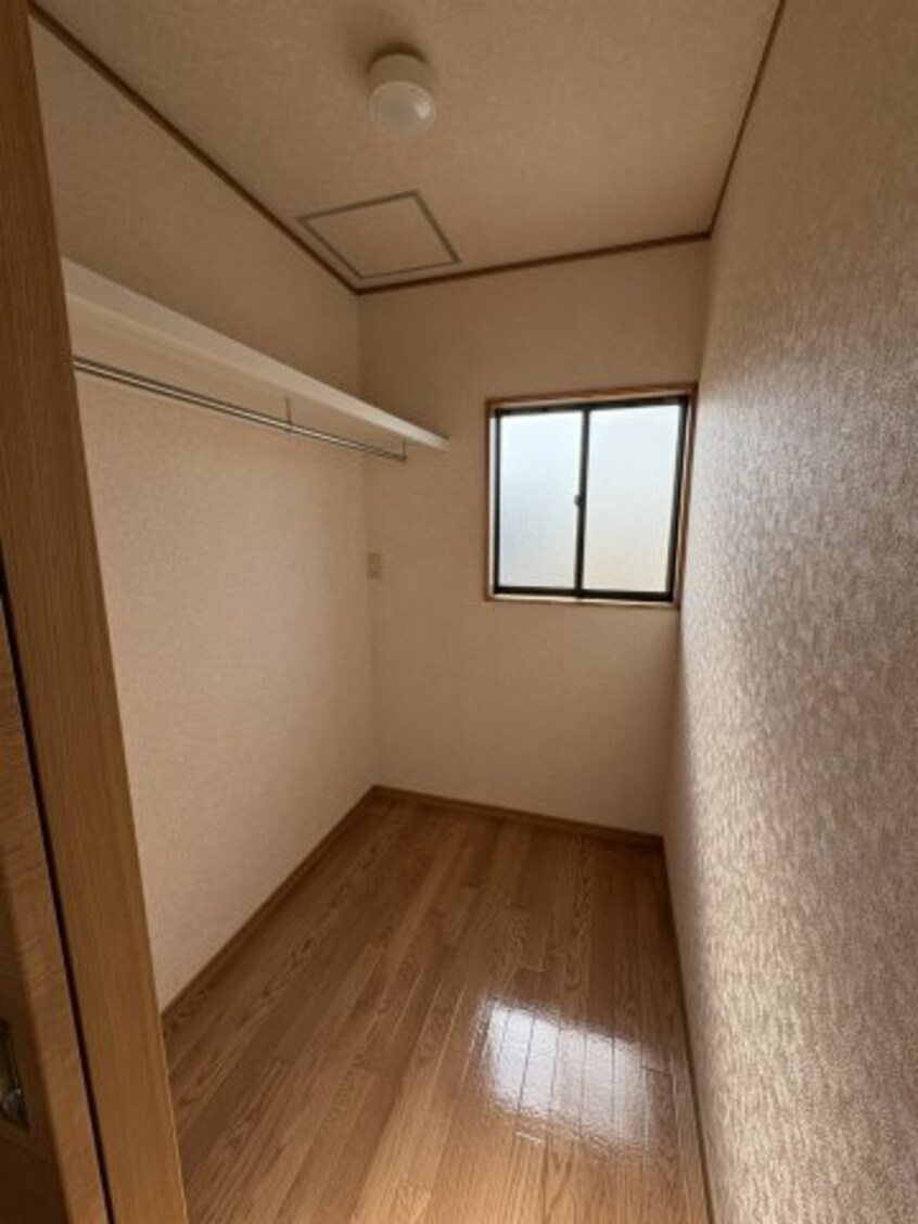  エフジービービル