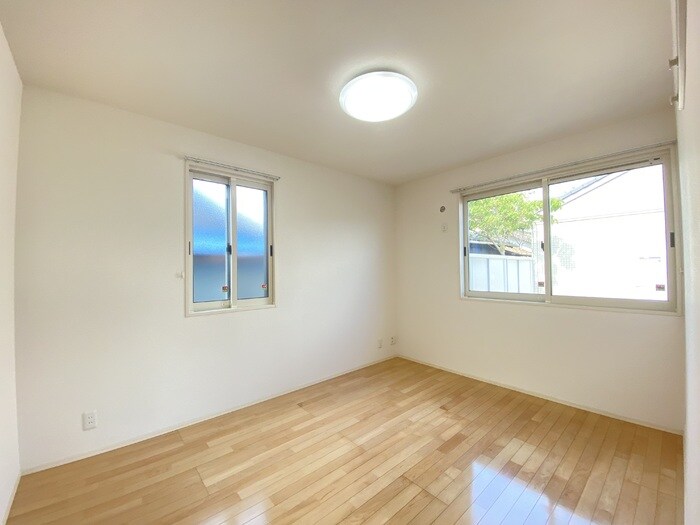  クレイン　Ｂ棟