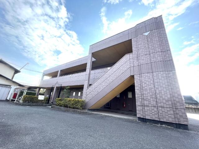 外観写真（昼） サンコート窪津