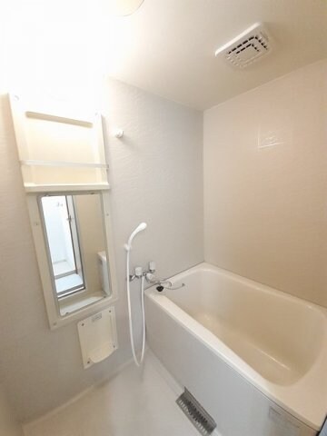  メゾンセレッソＡ