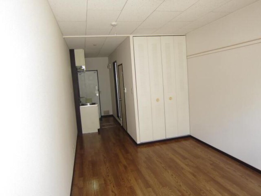 リビング 爪崎サンプラザ