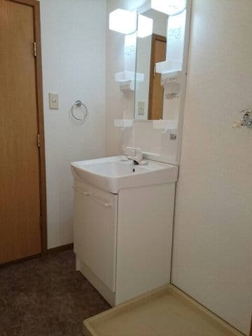  レーベン中畝　Ｄ