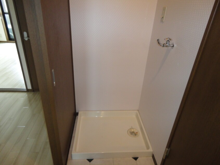 洗濯機置場 ロイヤルハイツ６９２