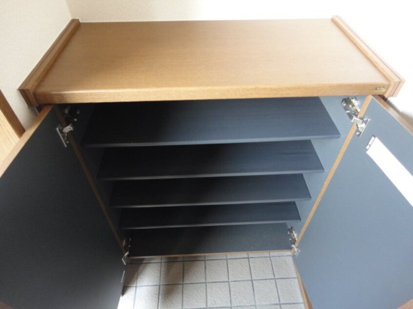 玄関 ロイヤルハイツ６９２