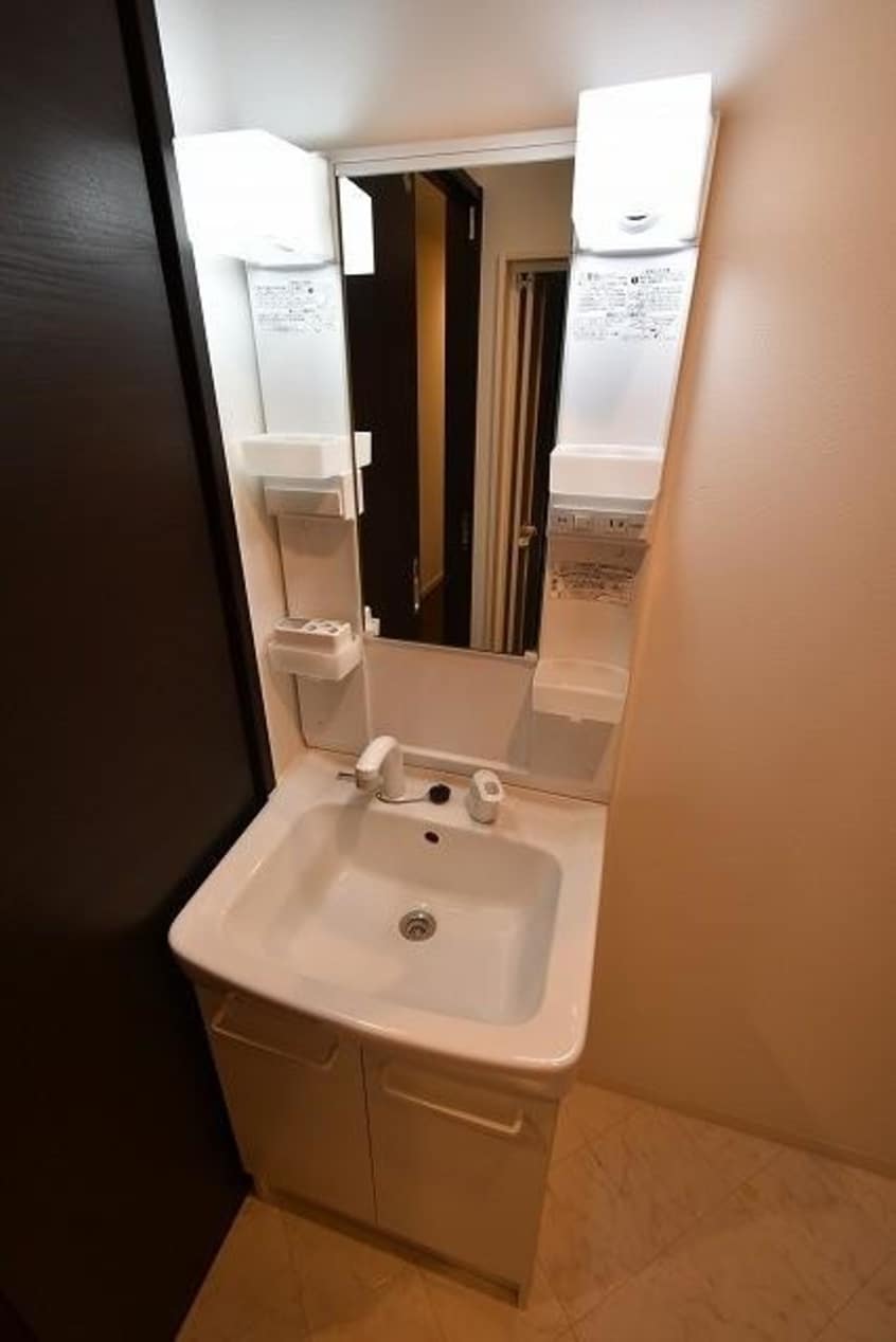  Ａ．ｚ．Ａ　鶴形