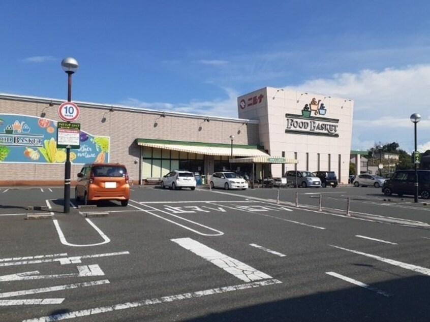 ニシナ　児島柳田店まで2100m ディリジェントナイン