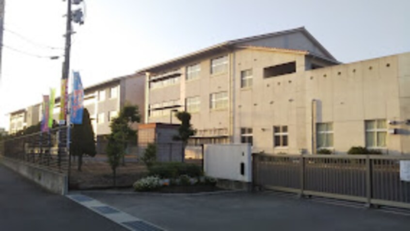 倉敷市立倉敷南小学校 1021m セントリビエ