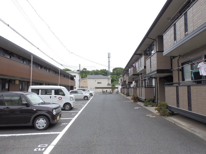  コニファーガーデン　1棟