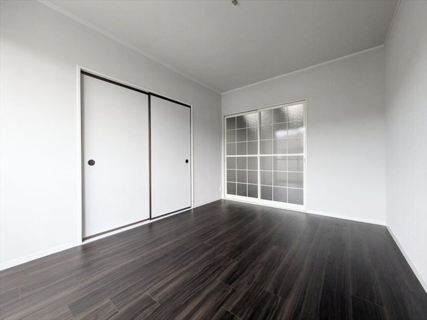  プラティア板谷A棟