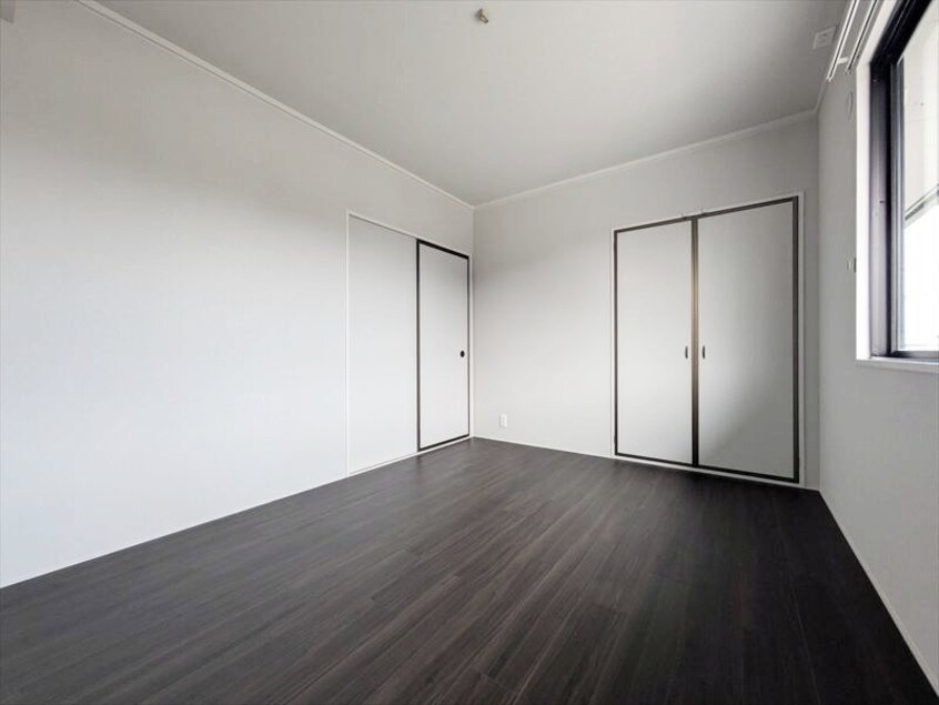  プラティア板谷A棟