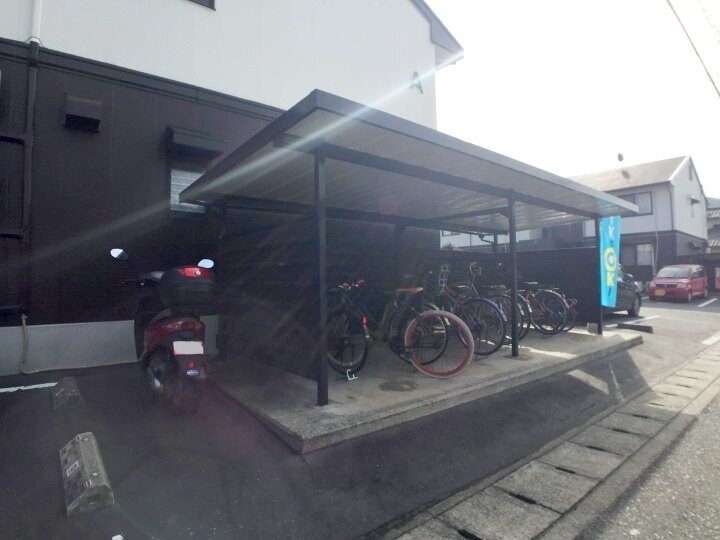  プラティア板谷A棟