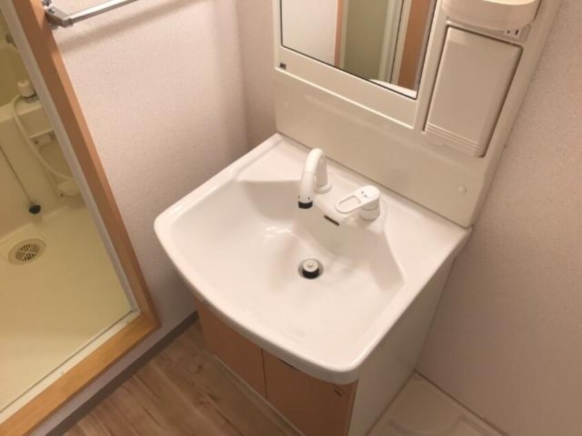 洗髪洗面化粧台 プリムロウズコート