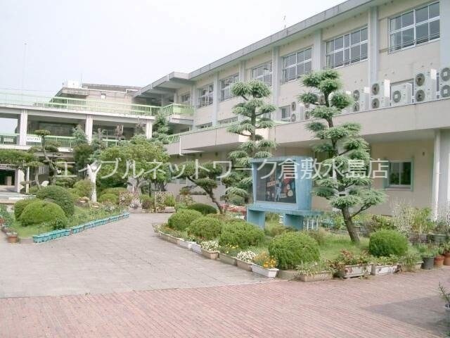 倉敷市立万寿小学校 515m ファミーユ昭和