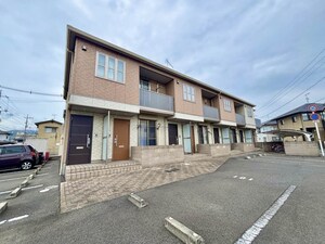 クラデアス