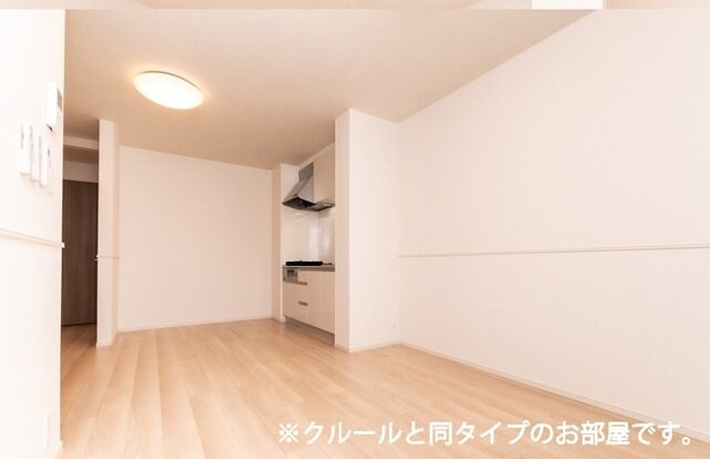  リバーサイドパレス　Ｍ