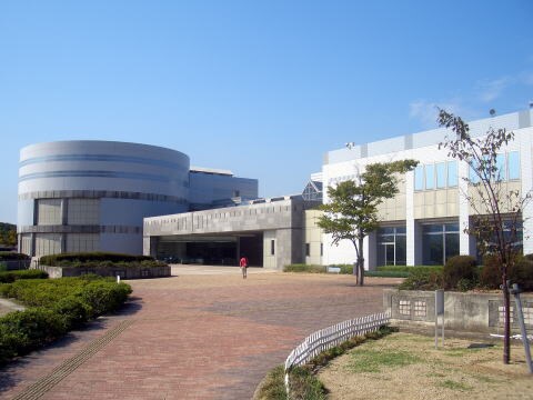 倉敷市役所 社会教育施設 ライフパーク倉敷 市民学習センター(役所)まで1050m リアン・HS