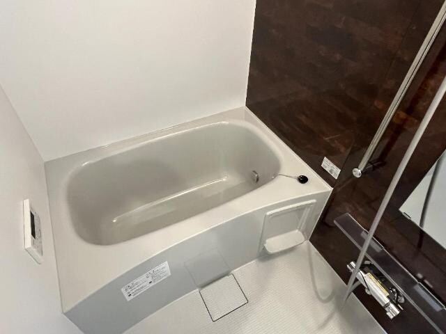 バス／シャワールーム等 山陽本線（中国）/倉敷駅 バス8分西中学校前下車:停歩5分 2階 築2年