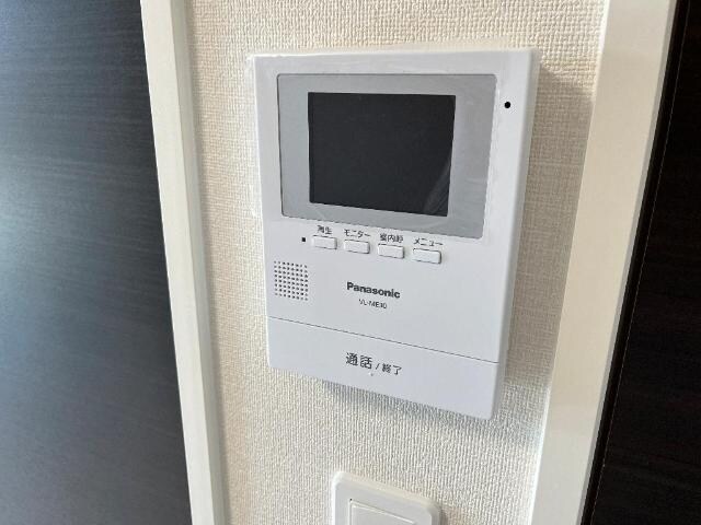 カメラ付インターホン 山陽本線（中国）/倉敷駅 バス8分西中学校前下車:停歩5分 2階 築2年