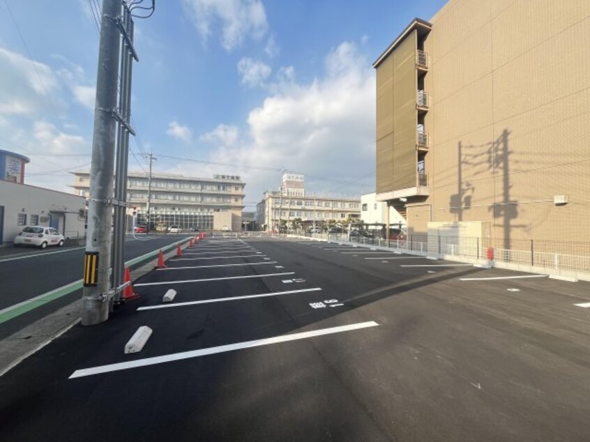 駐車スペースもあります 吉備線<桃太郎線>/総社駅 徒歩7分 7階 1年未満