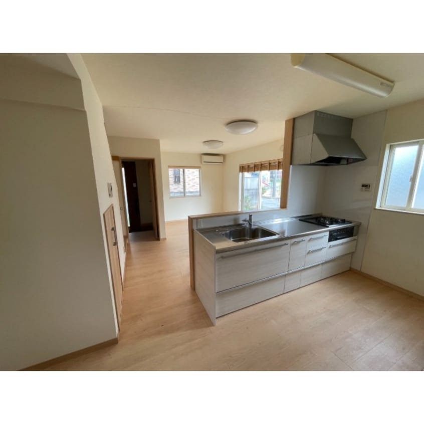  水島臨海鉄道水島本線/球場前駅 徒歩7分 1-2階 築11年