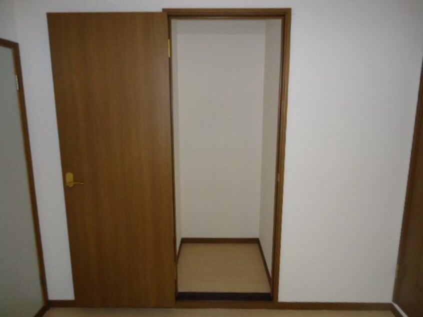 リビング収納 山陽本線（中国）/倉敷駅 徒歩14分 3階 築30年