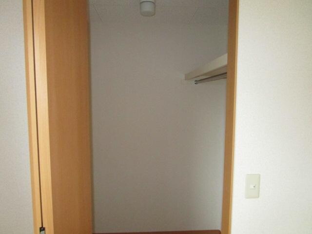 収納 伯備線/総社駅 徒歩18分 2階 築19年