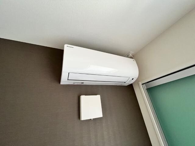 エアコン 山陽本線（中国）/岡山駅 バス31分砂場十字路下車:停歩8分 1階 築3年