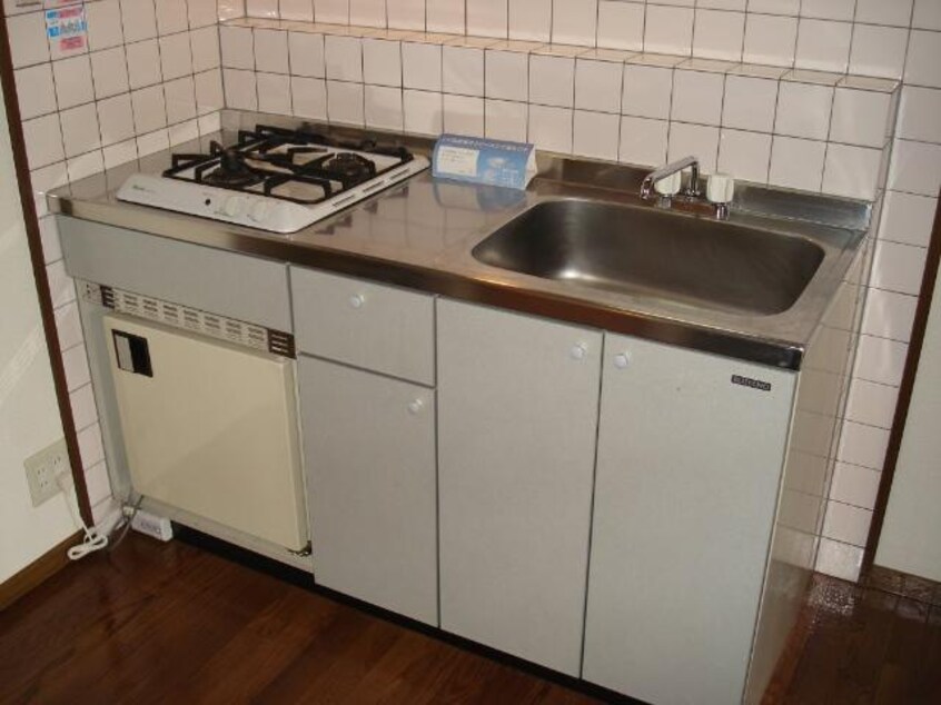 キッチン（２口コンロ付） 山陽本線（中国）/倉敷駅 バス18分日間下車:停歩5分 2階 築27年