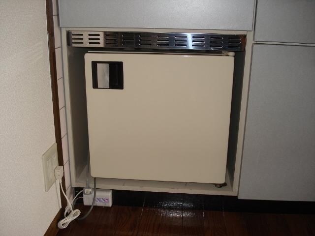 ミニ冷蔵庫 山陽本線（中国）/倉敷駅 バス18分日間下車:停歩5分 2階 築27年