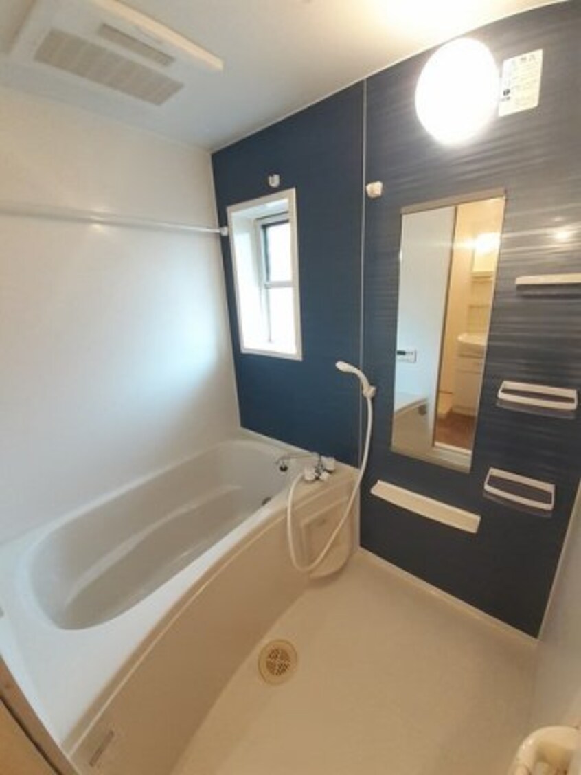  山陽本線（中国）/新倉敷駅 バス8分上成下車:停歩7分 1階 築17年