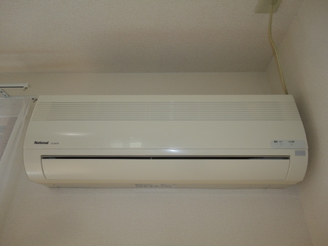 エアコン 山陽本線（中国）/倉敷駅 バス15分南高入口下車:停歩3分 1階 築20年