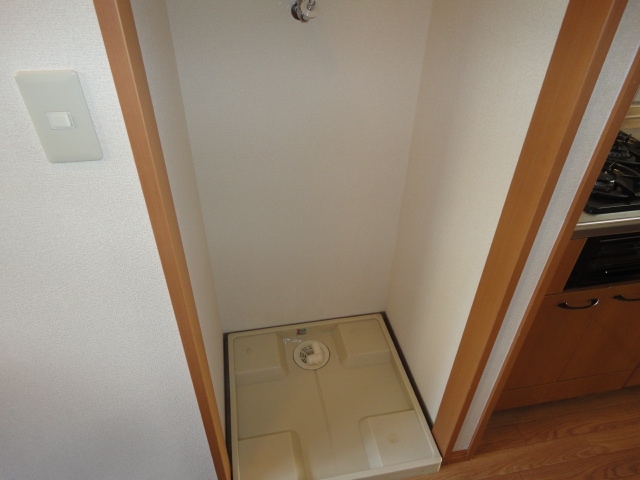 洗濯機置場 山陽本線（中国）/倉敷駅 バス15分南高入口下車:停歩3分 1階 築20年