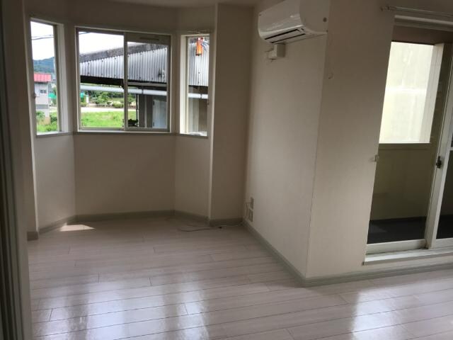 リビング 山陽本線（中国）/金光駅 徒歩10分 2階 築16年