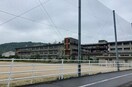 笠岡市立笠岡東中学校(中学校/中等教育学校)まで477m 山陽本線（中国）/里庄駅 徒歩29分 1階 築23年
