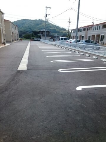  瀬戸大橋線/木見駅 徒歩13分 2階 築5年