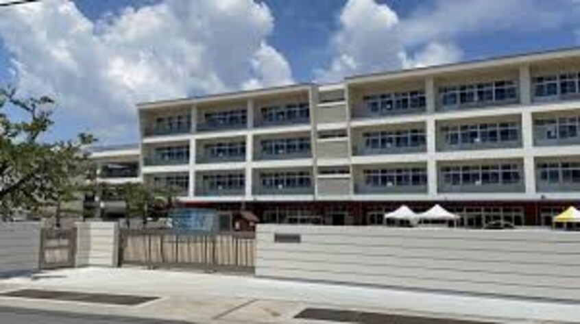 倉敷市立西阿知幼稚園(幼稚園/保育園)まで1530m 山陽本線（中国）/西阿知駅 徒歩22分 築5年