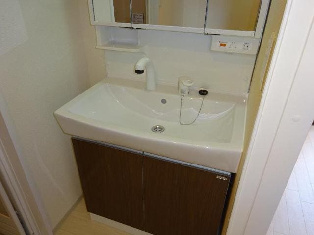 洗髪洗面化粧台（イメージ） 山陽本線（中国）/倉敷駅 バス20分小溝下車:停歩8分 1階 築3年