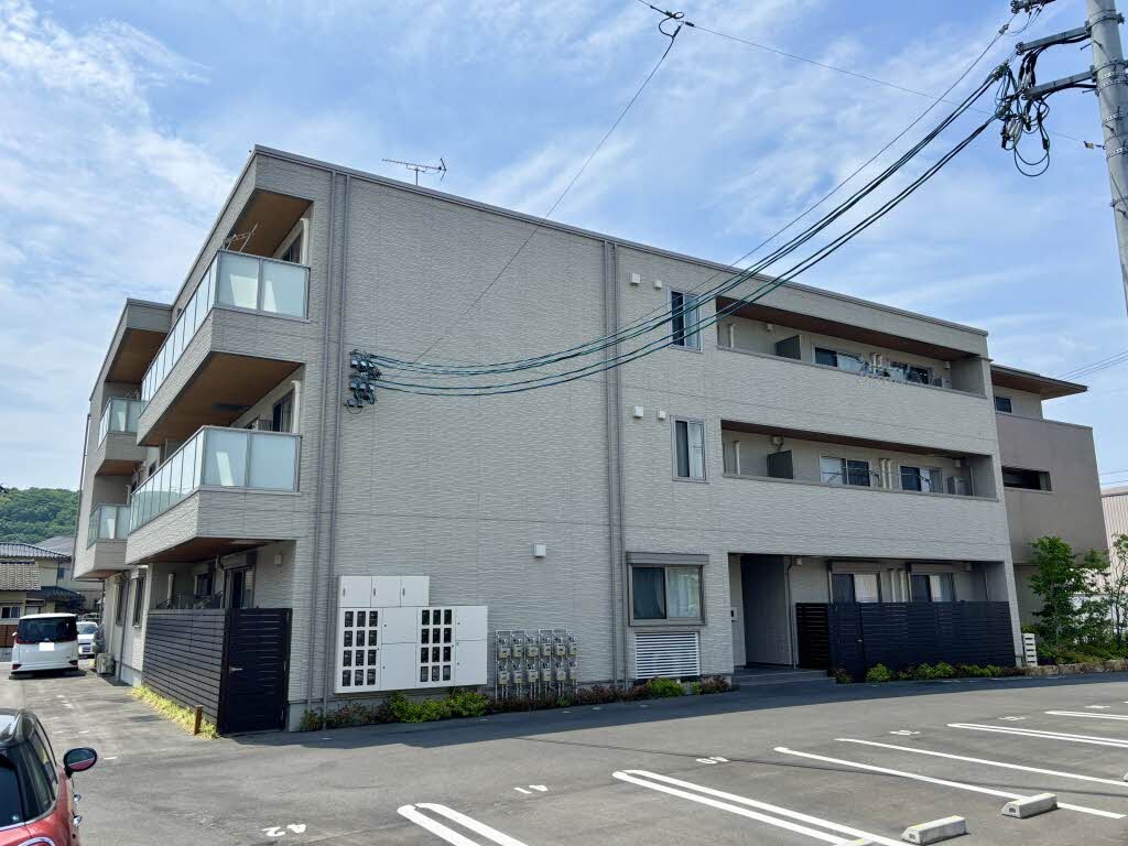  水島臨海鉄道水島本線/西富井駅 徒歩22分 3階 築2年