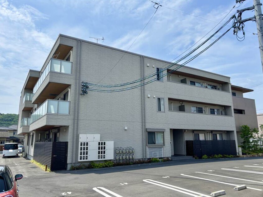  水島臨海鉄道水島本線/西富井駅 徒歩22分 3階 築2年